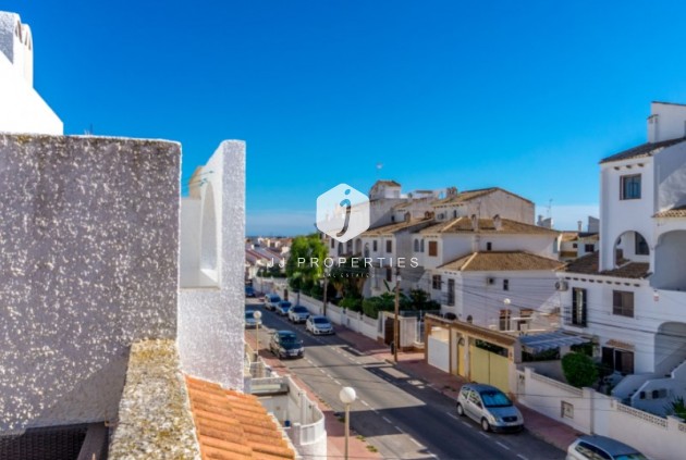 Z drugiej ręki - Szalet -
Torrevieja - Costa Blanca