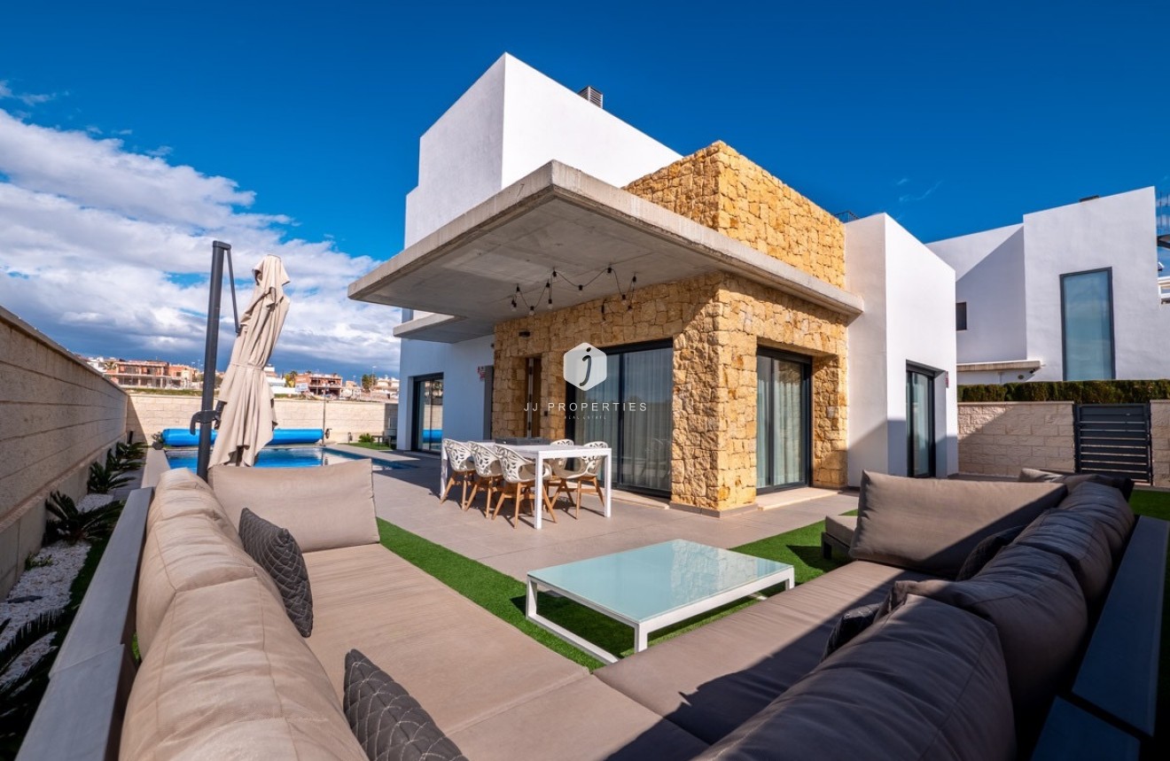 Z drugiej ręki - Villa -
Ciudad Quesada - Costa Blanca