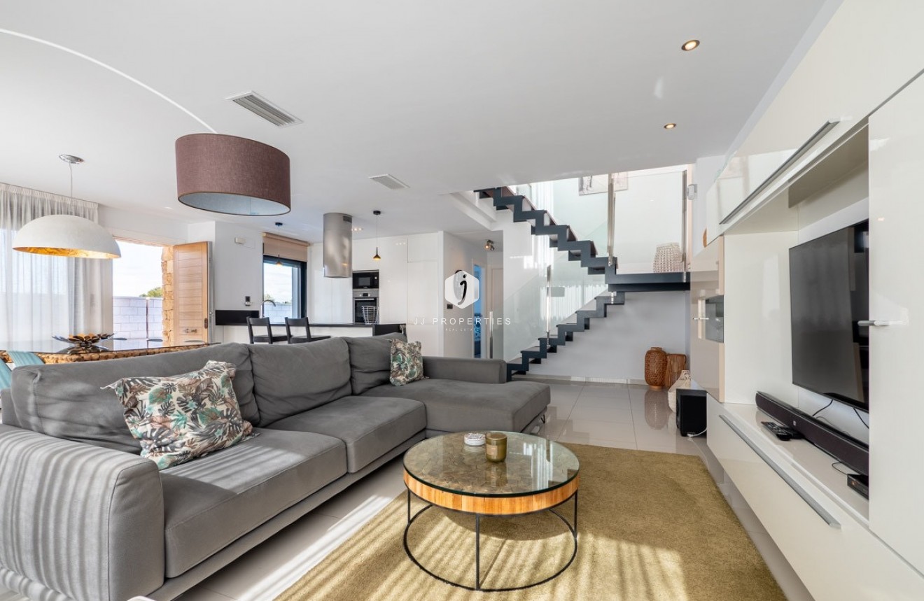 Z drugiej ręki - Villa -
Ciudad Quesada - Costa Blanca