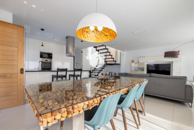 Z drugiej ręki - Villa -
Ciudad Quesada - Costa Blanca