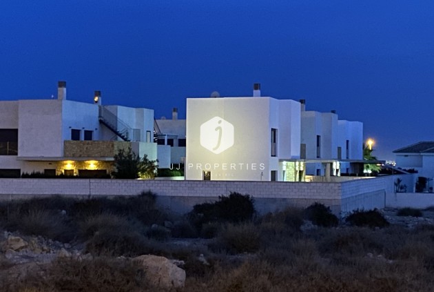 Z drugiej ręki - Villa -
Ciudad Quesada - Costa Blanca