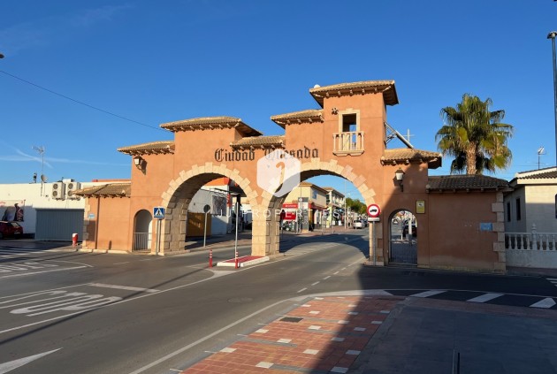 Z drugiej ręki - Villa -
Ciudad Quesada - Costa Blanca