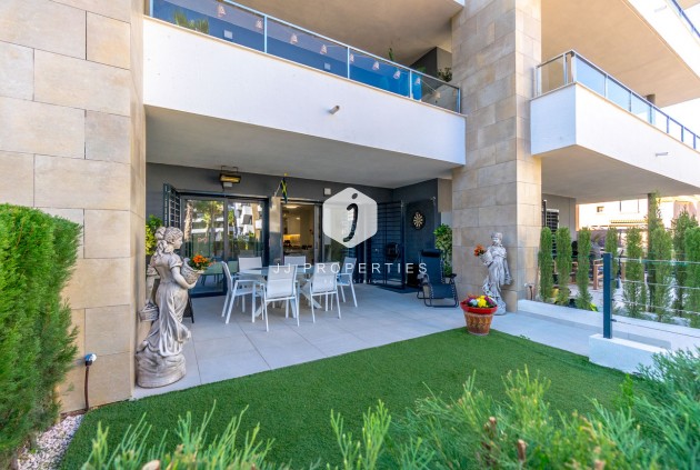 Z drugiej ręki - Mieszkanie w bloku -
Playa Flamenca - Flamenca Village