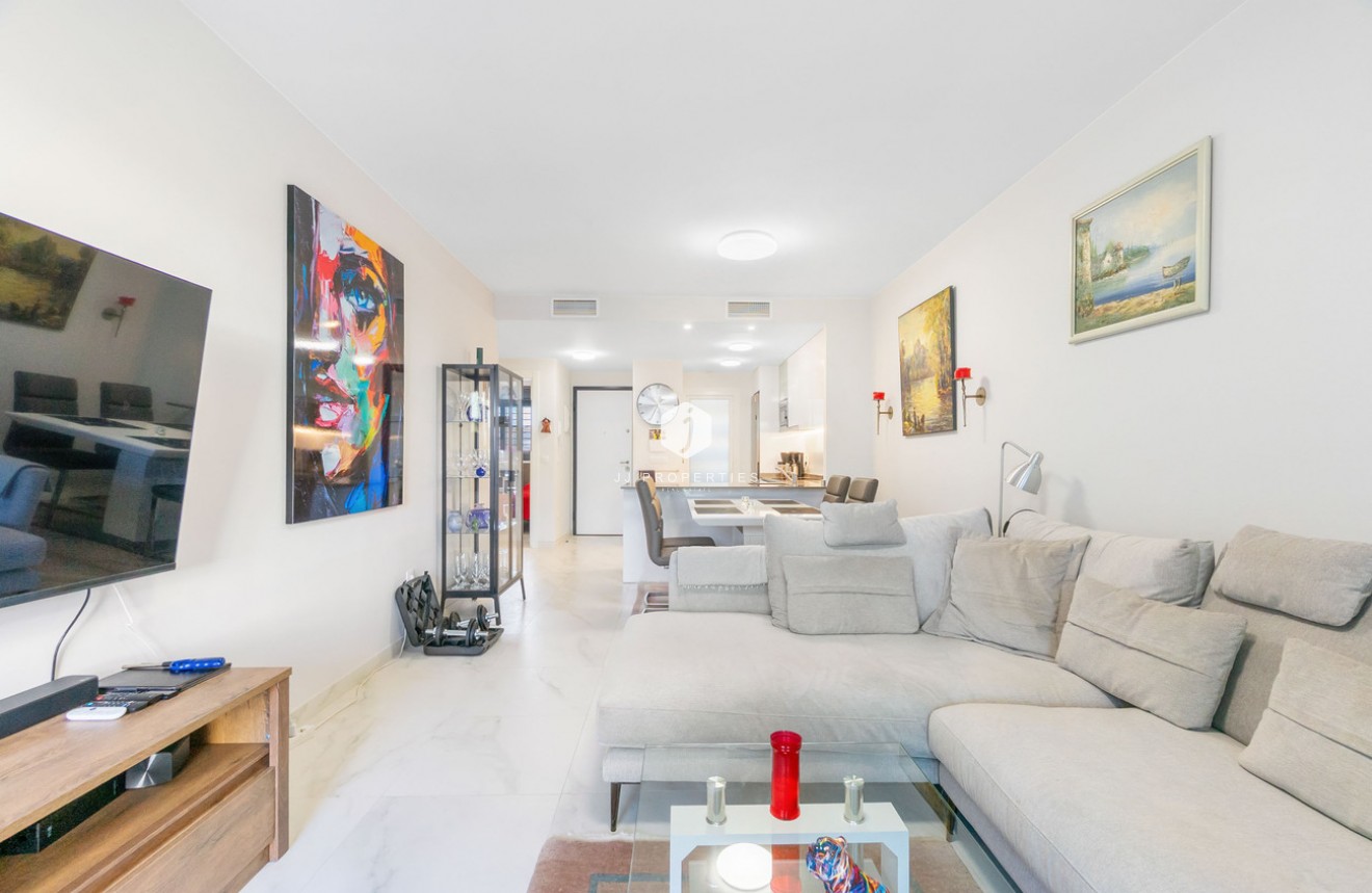 Z drugiej ręki - Mieszkanie w bloku -
Playa Flamenca - Flamenca Village