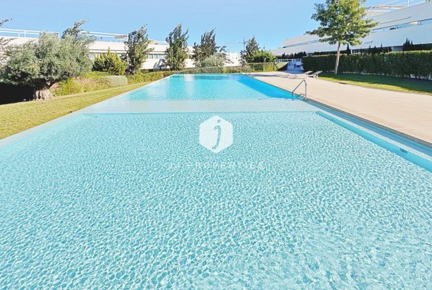 Z drugiej ręki - Daszek -
Torrevieja - Costa Blanca