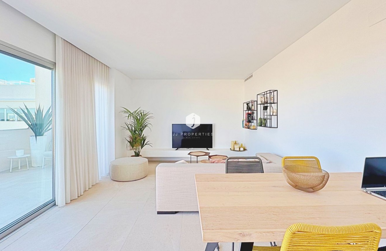 Z drugiej ręki - Daszek -
Torrevieja - Costa Blanca