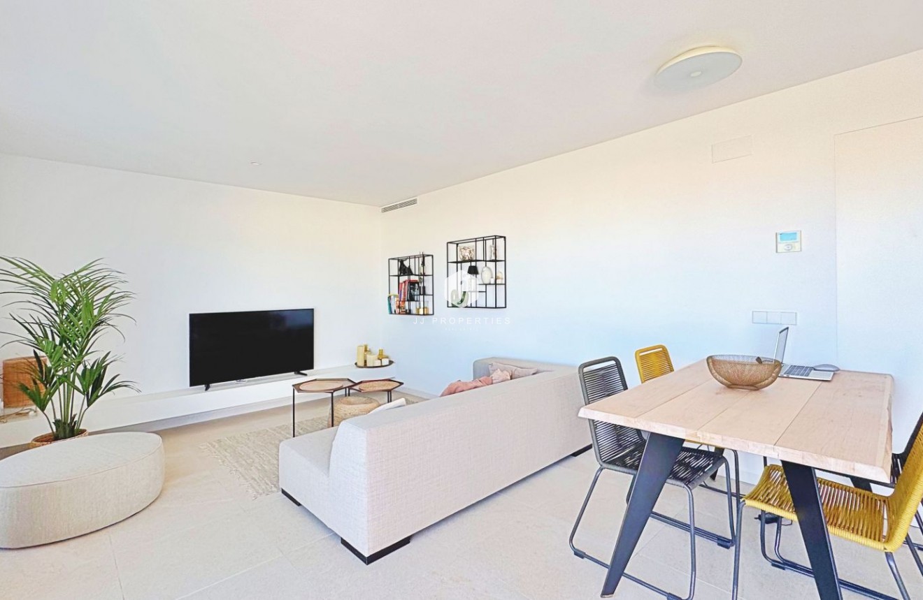 Z drugiej ręki - Daszek -
Torrevieja - Costa Blanca