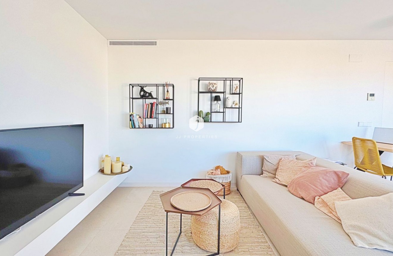 Z drugiej ręki - Daszek -
Torrevieja - Costa Blanca