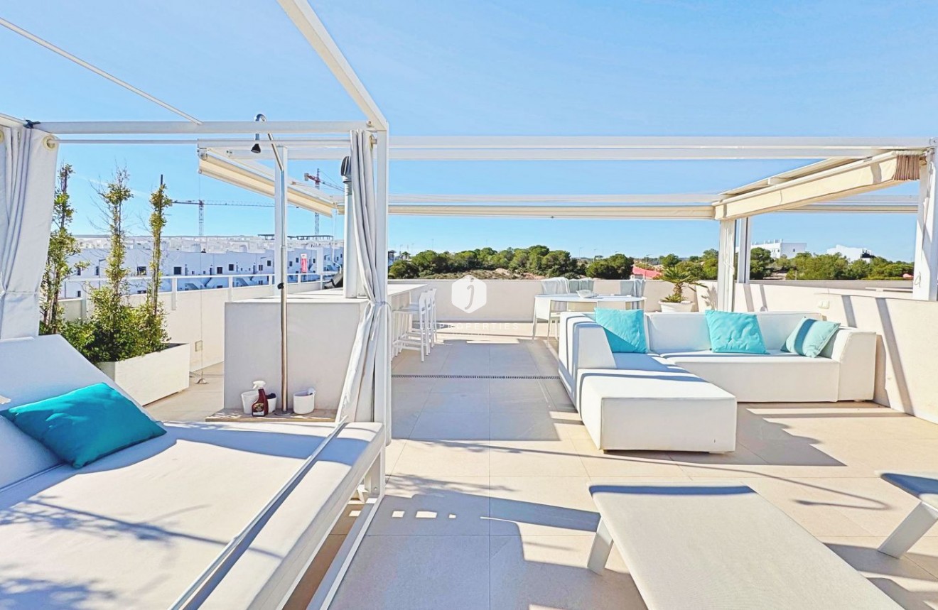 Z drugiej ręki - Daszek -
Torrevieja - Costa Blanca