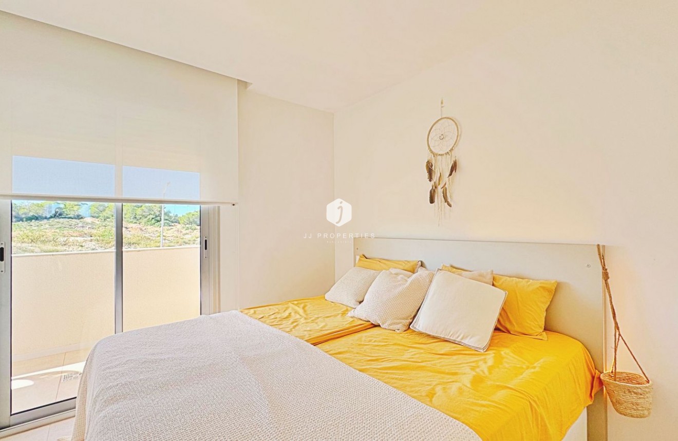 Z drugiej ręki - Daszek -
Torrevieja - Costa Blanca