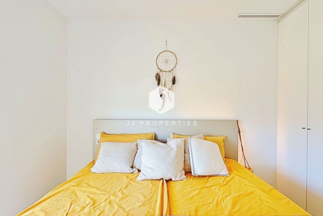 Z drugiej ręki - Daszek -
Torrevieja - Costa Blanca