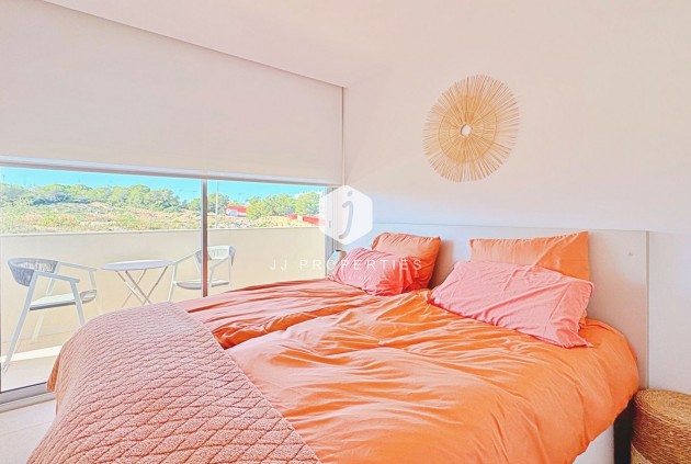 Z drugiej ręki - Daszek -
Torrevieja - Costa Blanca