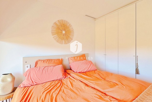 Z drugiej ręki - Daszek -
Torrevieja - Costa Blanca