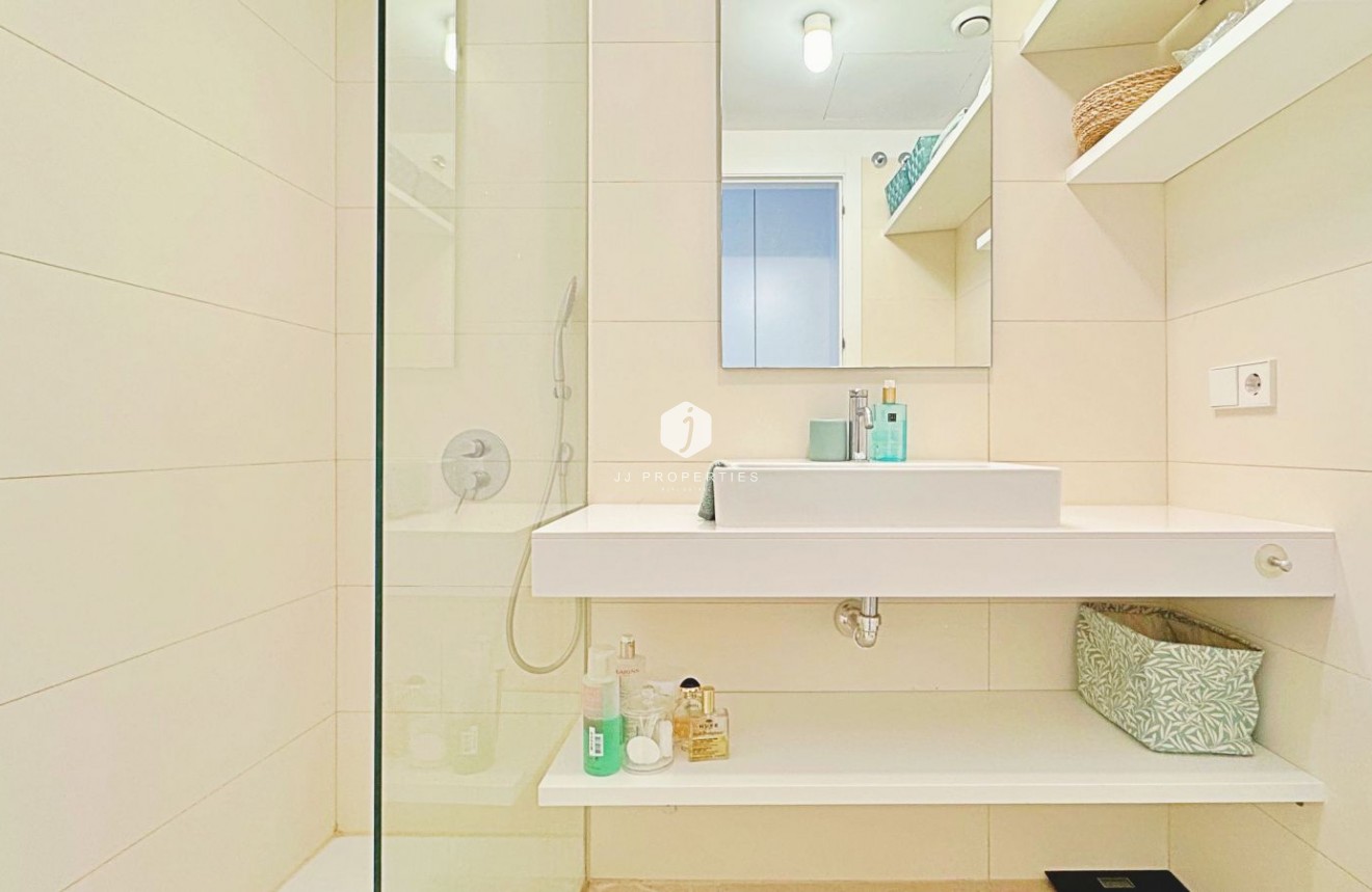 Z drugiej ręki - Daszek -
Torrevieja - Costa Blanca