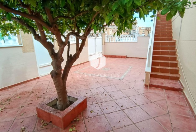 Z drugiej ręki - Bungalow -
Torrevieja - Parque Acuático - Sector 25