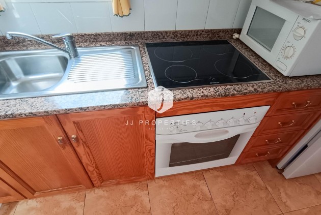 Z drugiej ręki - Bungalow -
Torrevieja - Parque Acuático - Sector 25