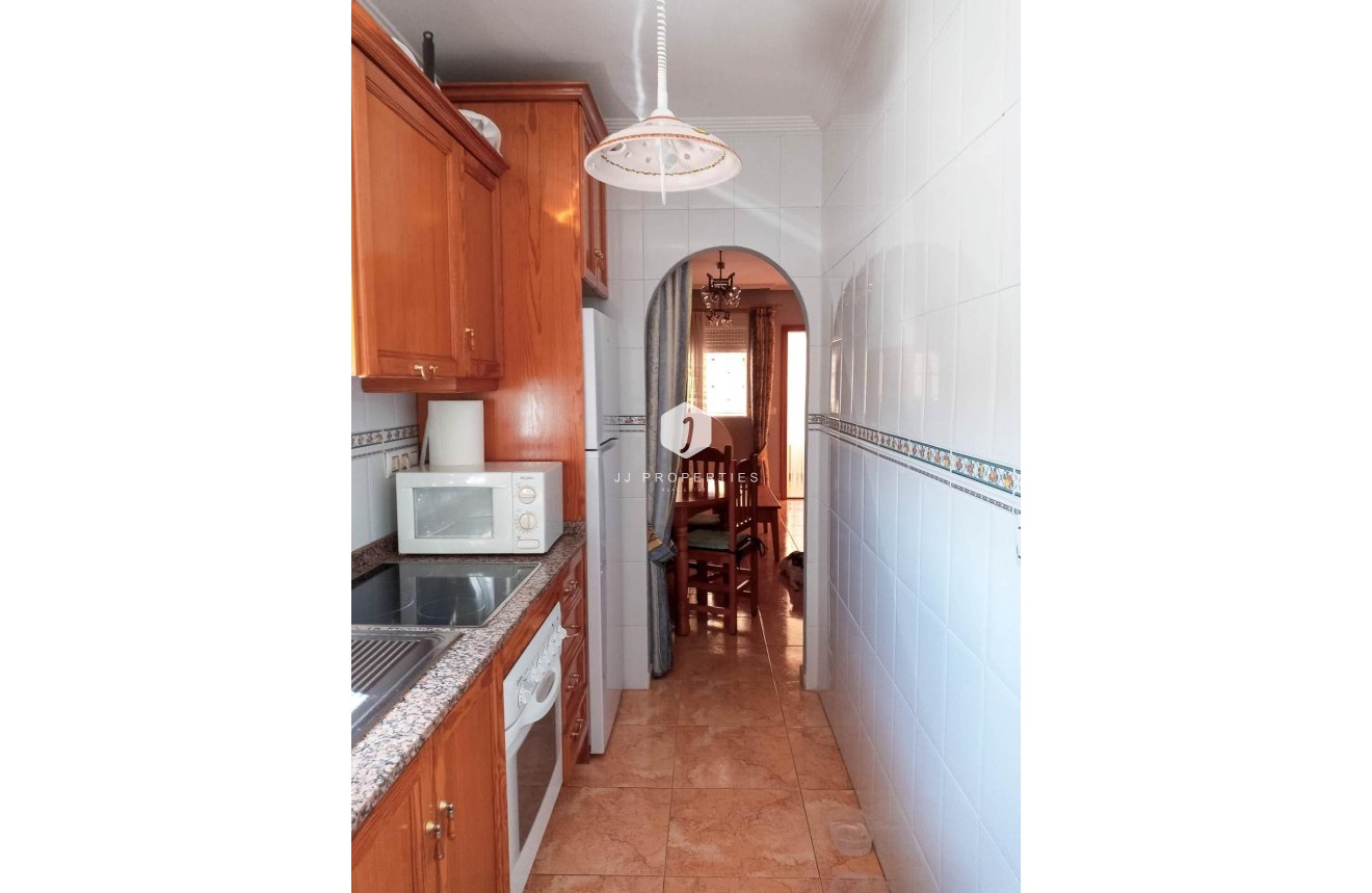 Z drugiej ręki - Bungalow -
Torrevieja - Parque Acuático - Sector 25