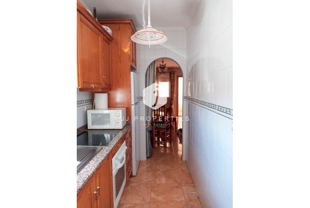 Z drugiej ręki - Bungalow -
Torrevieja - Parque Acuático - Sector 25