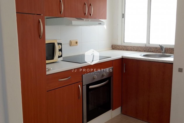 Z drugiej ręki - Szalet -
Torrevieja - Los Balcones