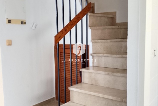 Z drugiej ręki - Szalet -
Torrevieja - Los Balcones