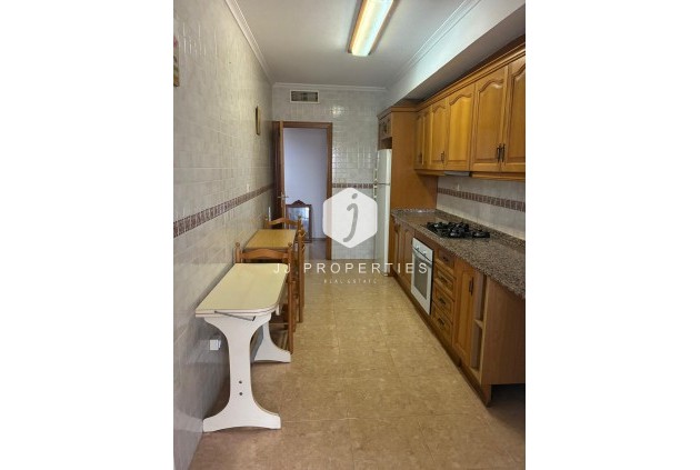 Z drugiej ręki - Mieszkanie w bloku -
Almoradí - centro