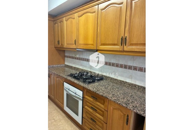 Z drugiej ręki - Mieszkanie w bloku -
Almoradí - centro