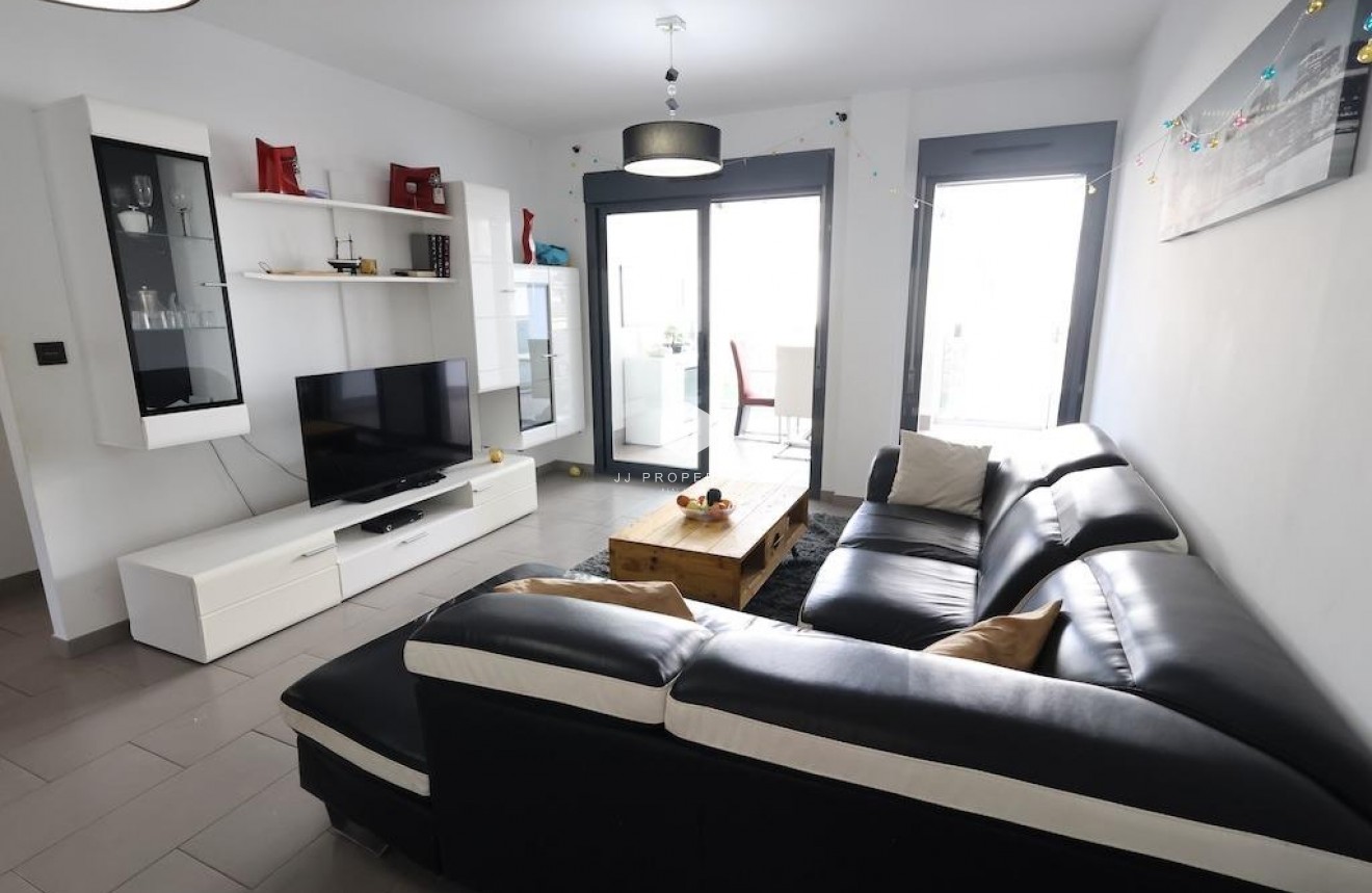 Z drugiej ręki - Bungalow -
Orihuela Costa - Costa Blanca