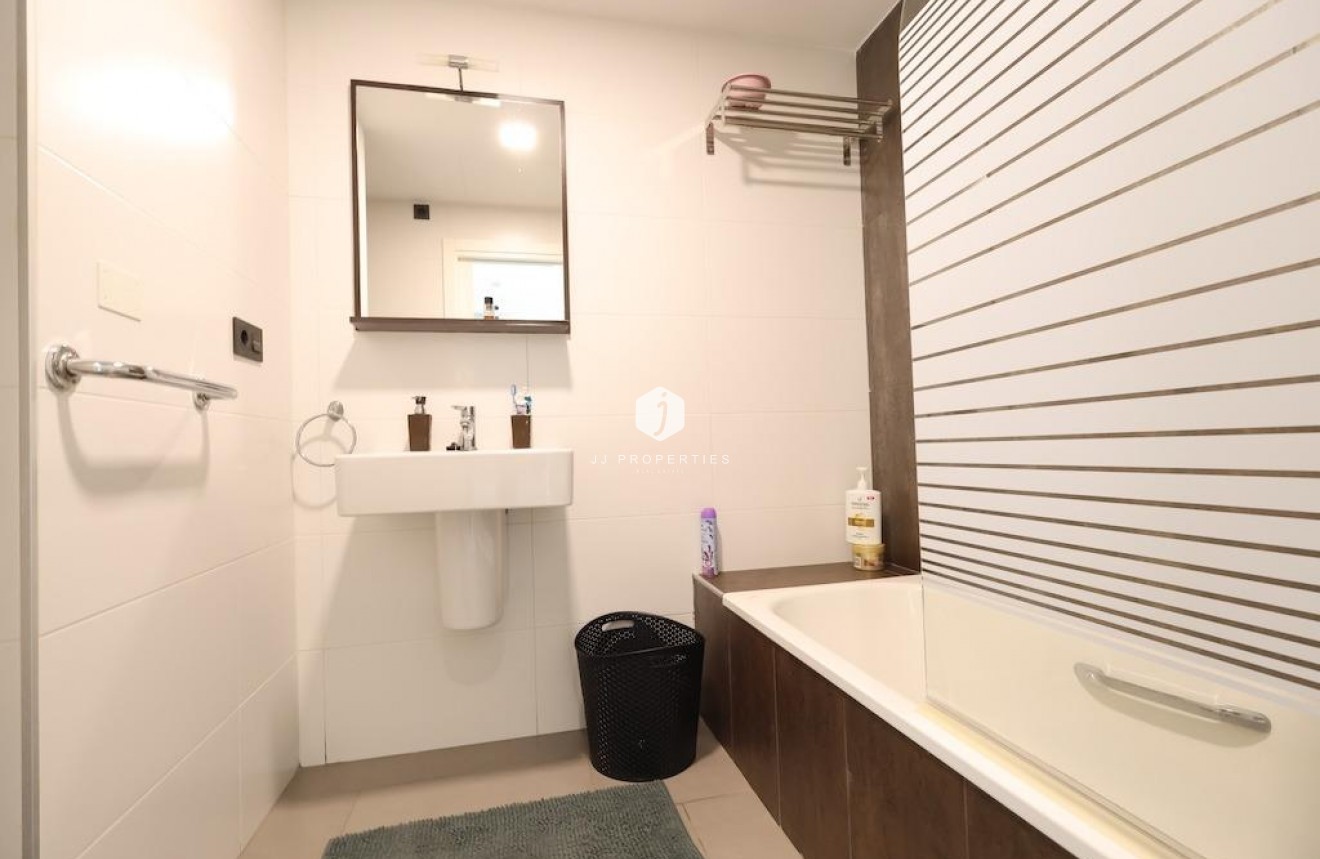 Z drugiej ręki - Bungalow -
Orihuela Costa - Costa Blanca