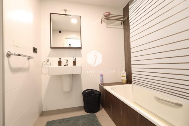 Z drugiej ręki - Bungalow -
Orihuela Costa - Costa Blanca