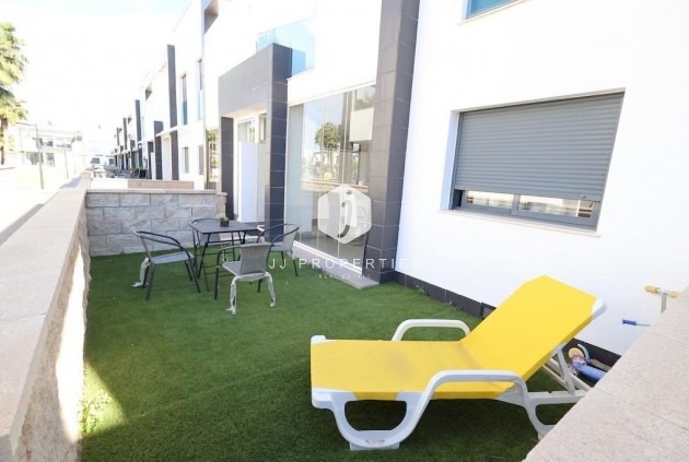 Z drugiej ręki - Bungalow -
Orihuela Costa - Costa Blanca