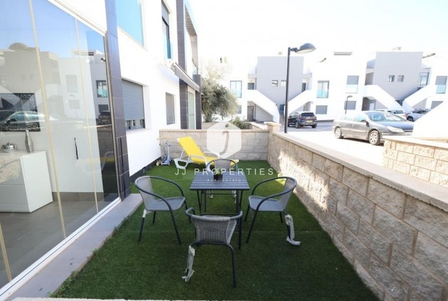 Z drugiej ręki - Bungalow -
Orihuela Costa - Costa Blanca