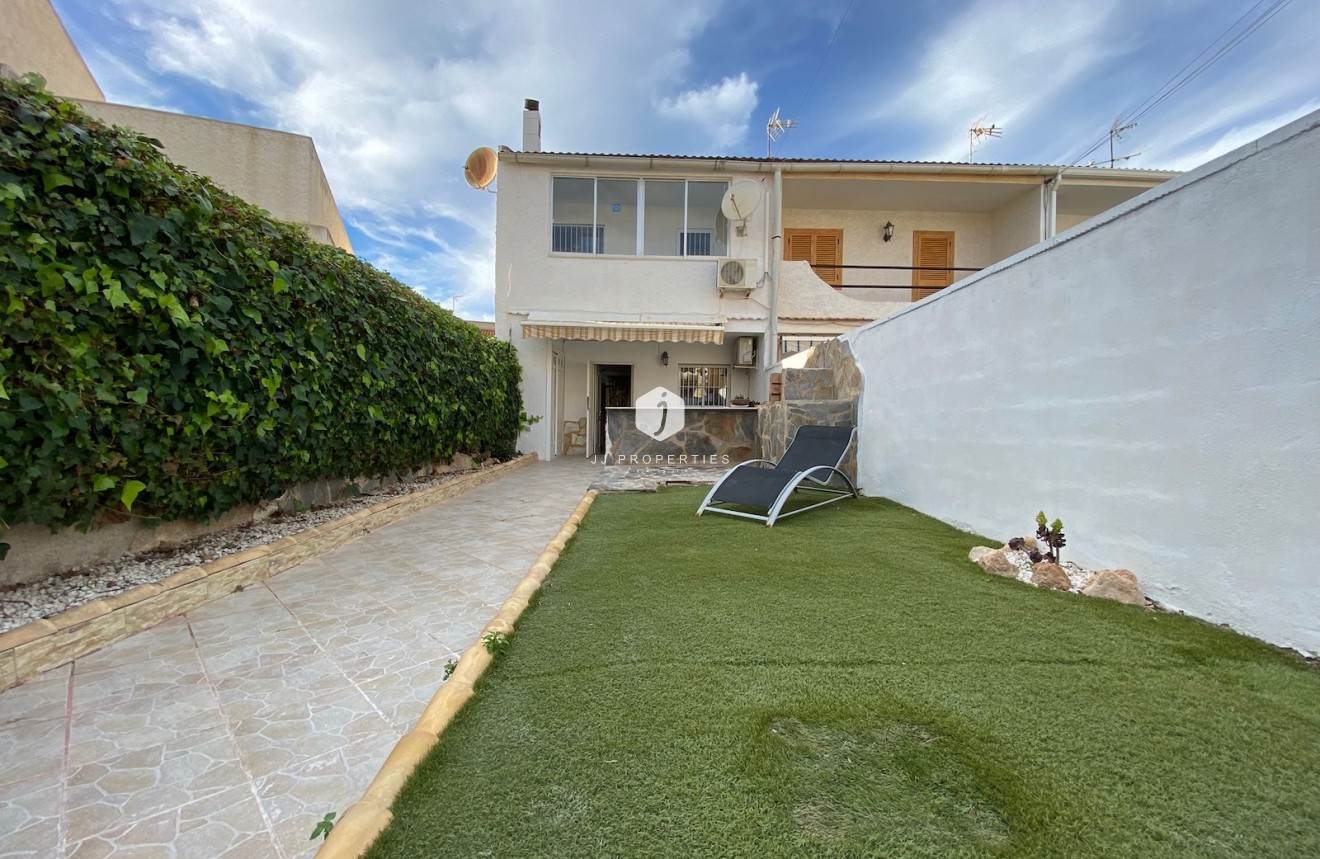 Z drugiej ręki - Szalet -
Los Balcones - Costa Blanca