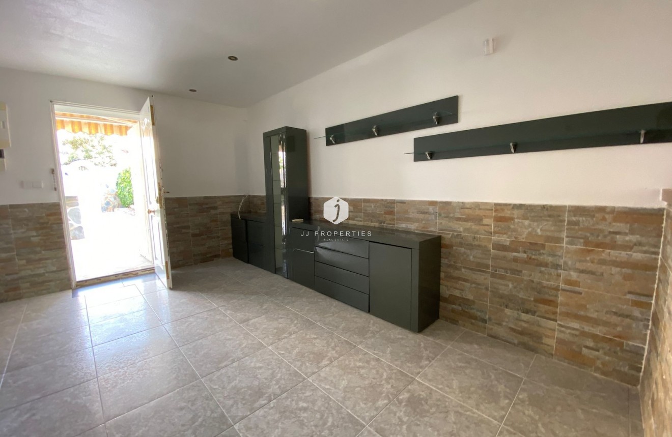 Z drugiej ręki - Szalet -
Los Balcones - Costa Blanca