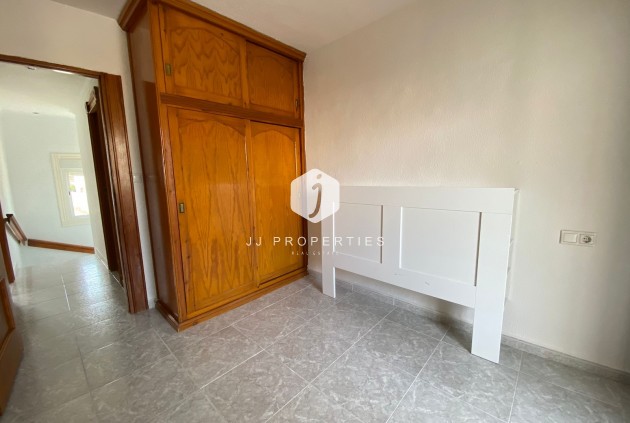 Z drugiej ręki - Szalet -
Los Balcones - Costa Blanca