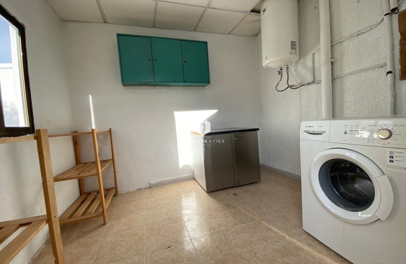 Z drugiej ręki - Szalet -
Los Balcones - Costa Blanca