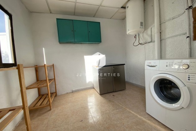 Z drugiej ręki - Szalet -
Los Balcones - Costa Blanca