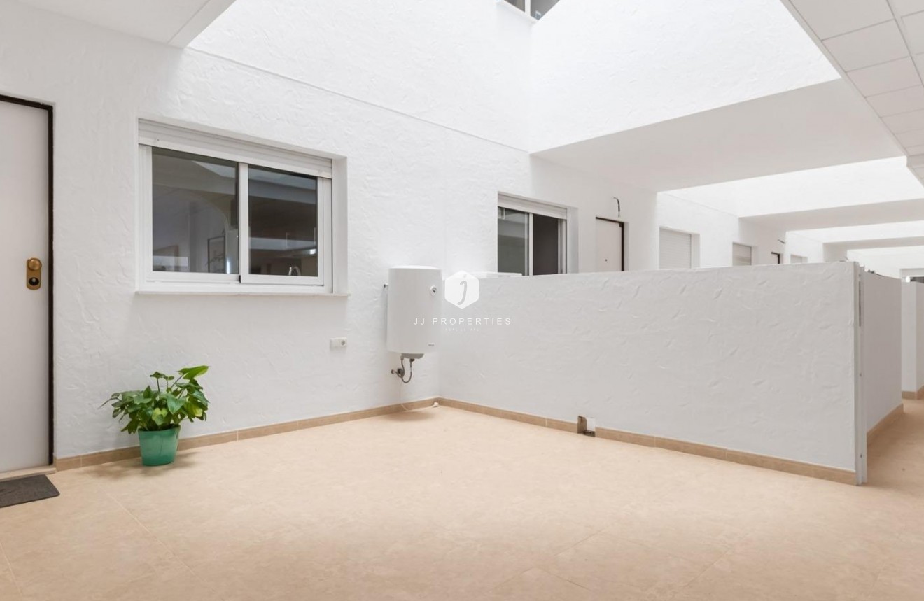 Z drugiej ręki - Mieszkanie w bloku -
Orihuela Costa - Costa Blanca