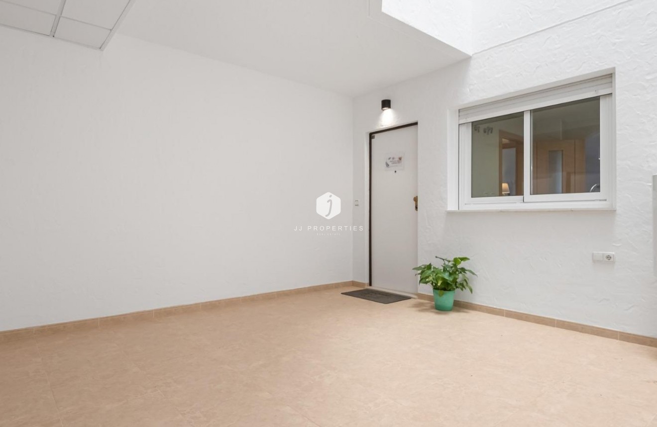 Z drugiej ręki - Mieszkanie w bloku -
Orihuela Costa - Costa Blanca