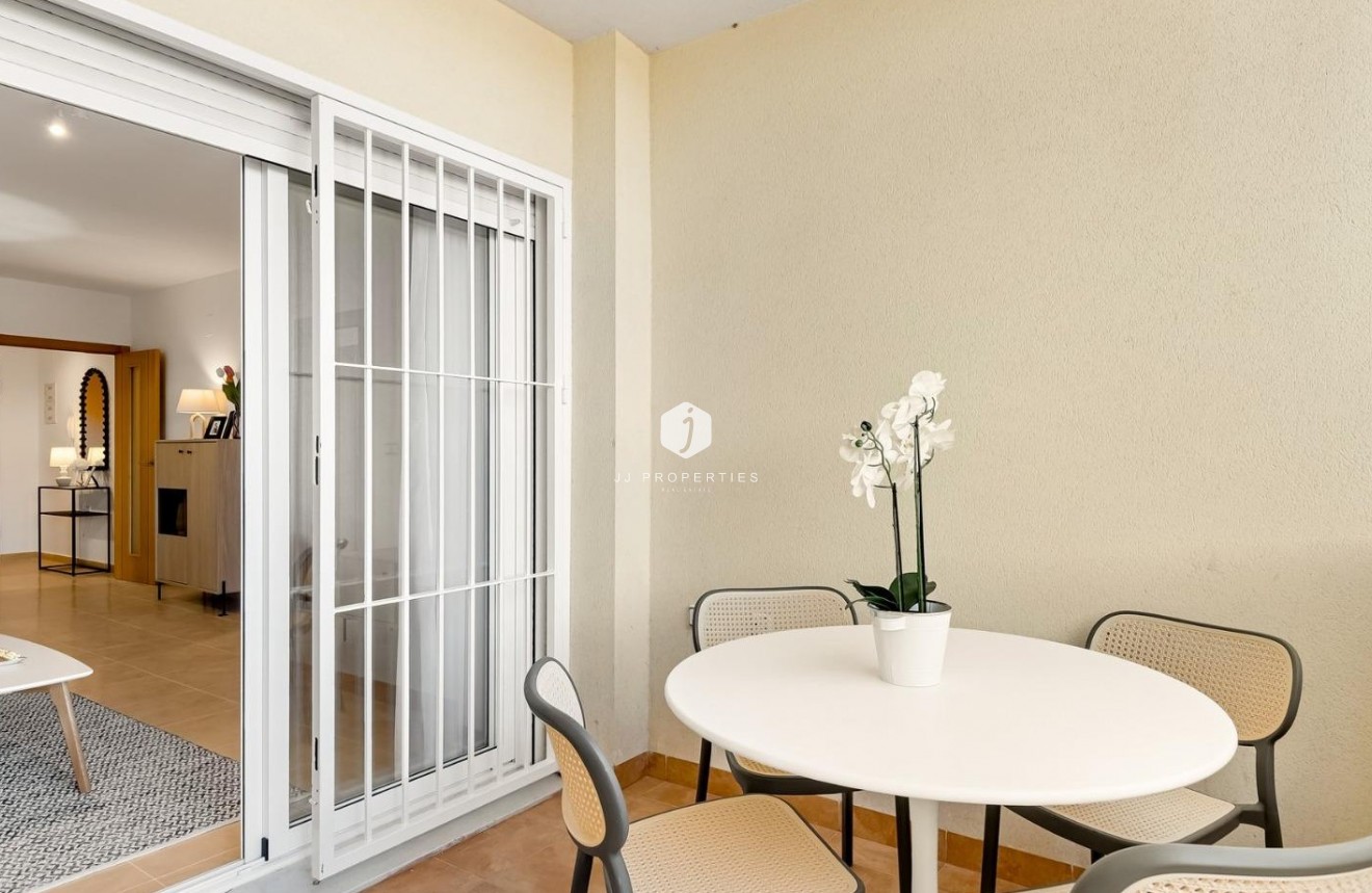 Z drugiej ręki - Mieszkanie w bloku -
Orihuela Costa - Costa Blanca