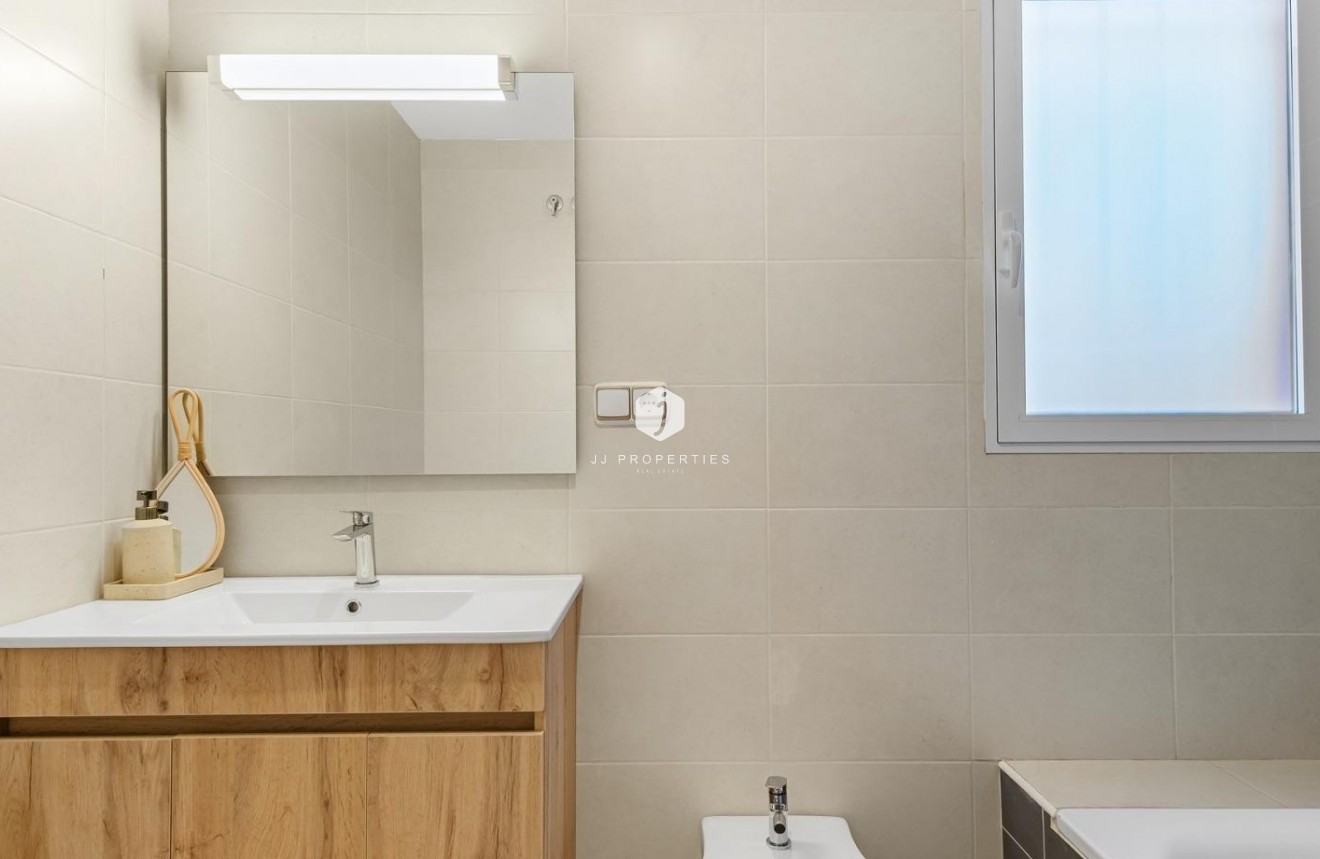 Z drugiej ręki - Mieszkanie w bloku -
Orihuela Costa - Costa Blanca