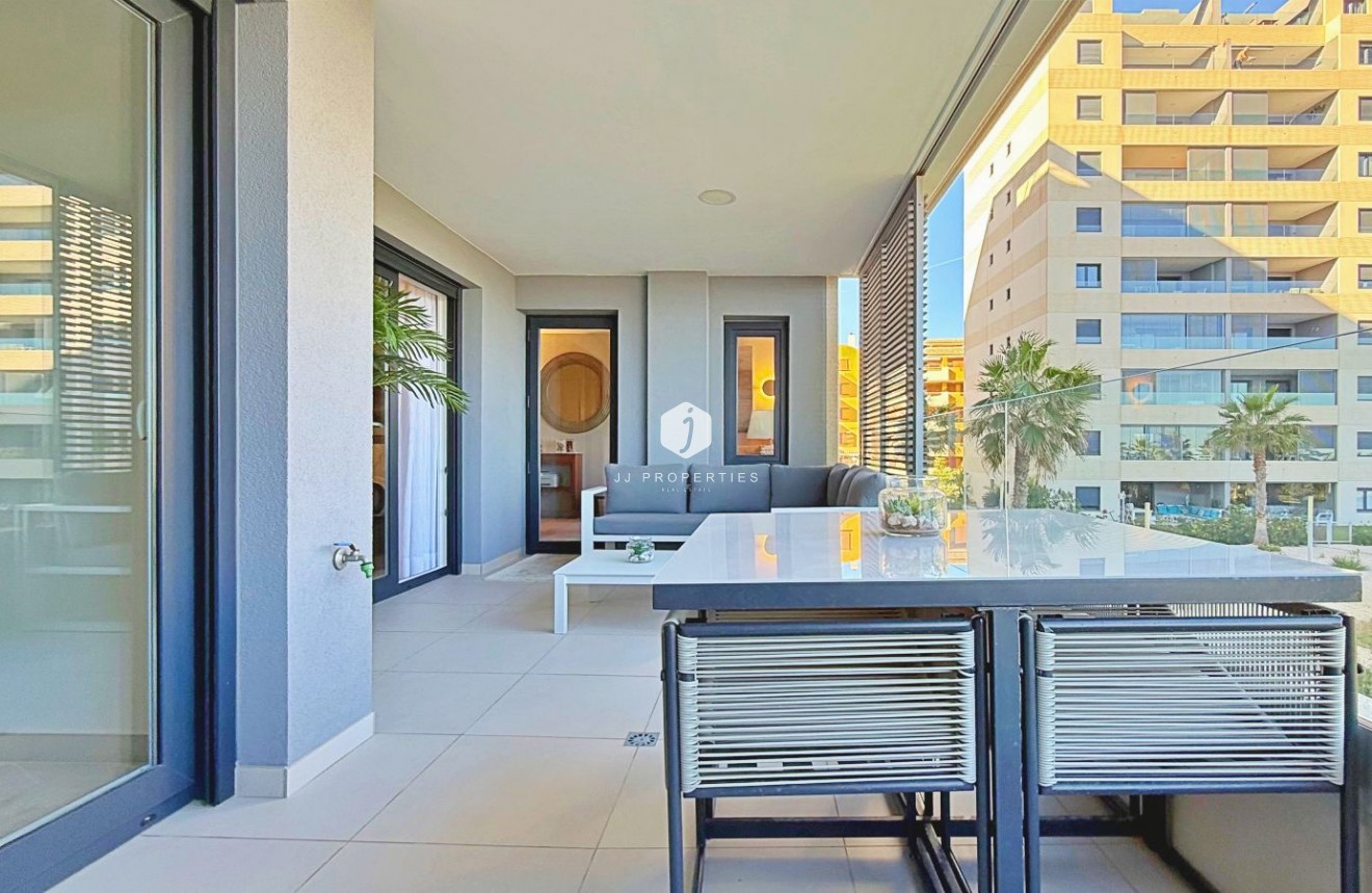 Z drugiej ręki - Mieszkanie w bloku -
Torrevieja - Costa Blanca