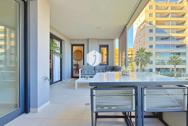 Z drugiej ręki - Mieszkanie w bloku -
Torrevieja - Costa Blanca