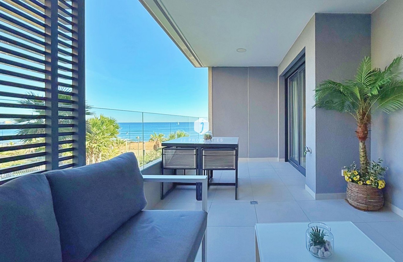 Z drugiej ręki - Mieszkanie w bloku -
Torrevieja - Costa Blanca