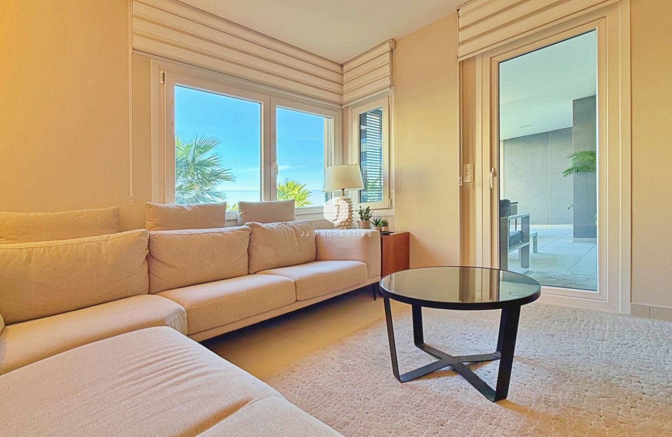 Z drugiej ręki - Mieszkanie w bloku -
Torrevieja - Costa Blanca