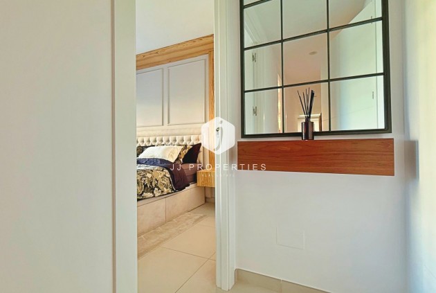 Z drugiej ręki - Mieszkanie w bloku -
Torrevieja - Costa Blanca