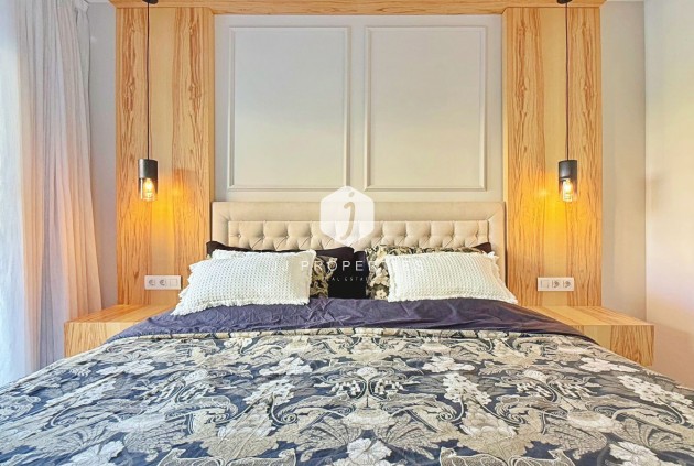 Z drugiej ręki - Mieszkanie w bloku -
Torrevieja - Costa Blanca