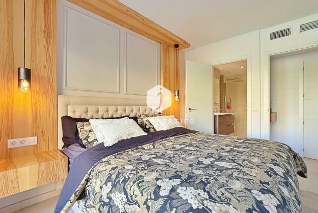 Z drugiej ręki - Mieszkanie w bloku -
Torrevieja - Costa Blanca