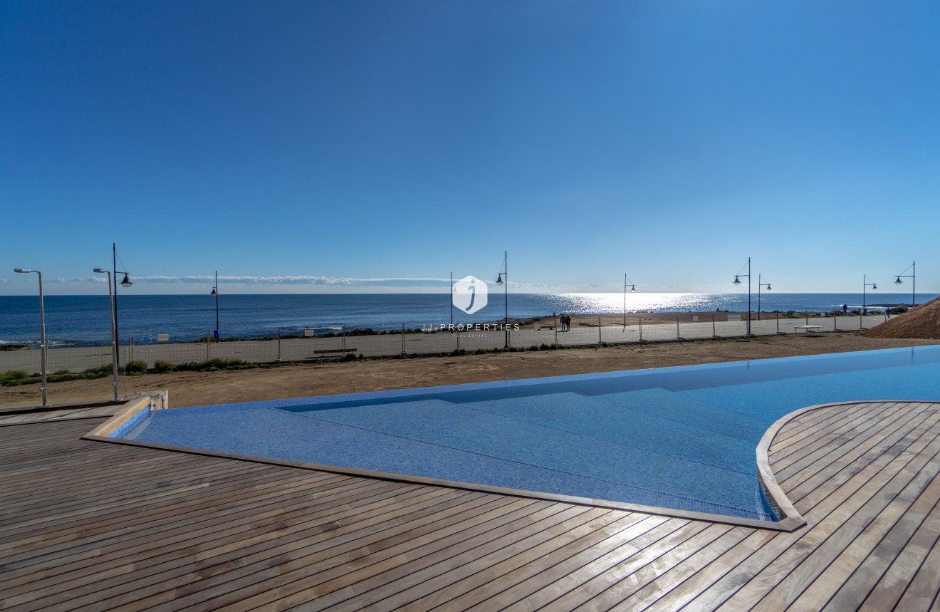 Z drugiej ręki - Mieszkanie w bloku -
Torrevieja - Costa Blanca