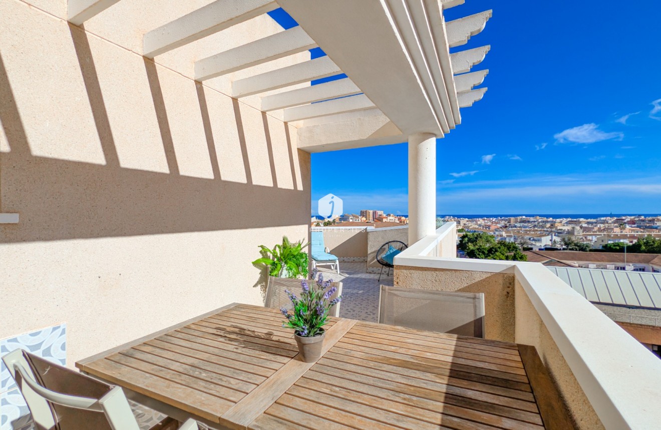 Z drugiej ręki - Mieszkanie w bloku -
Torrevieja - Costa Blanca