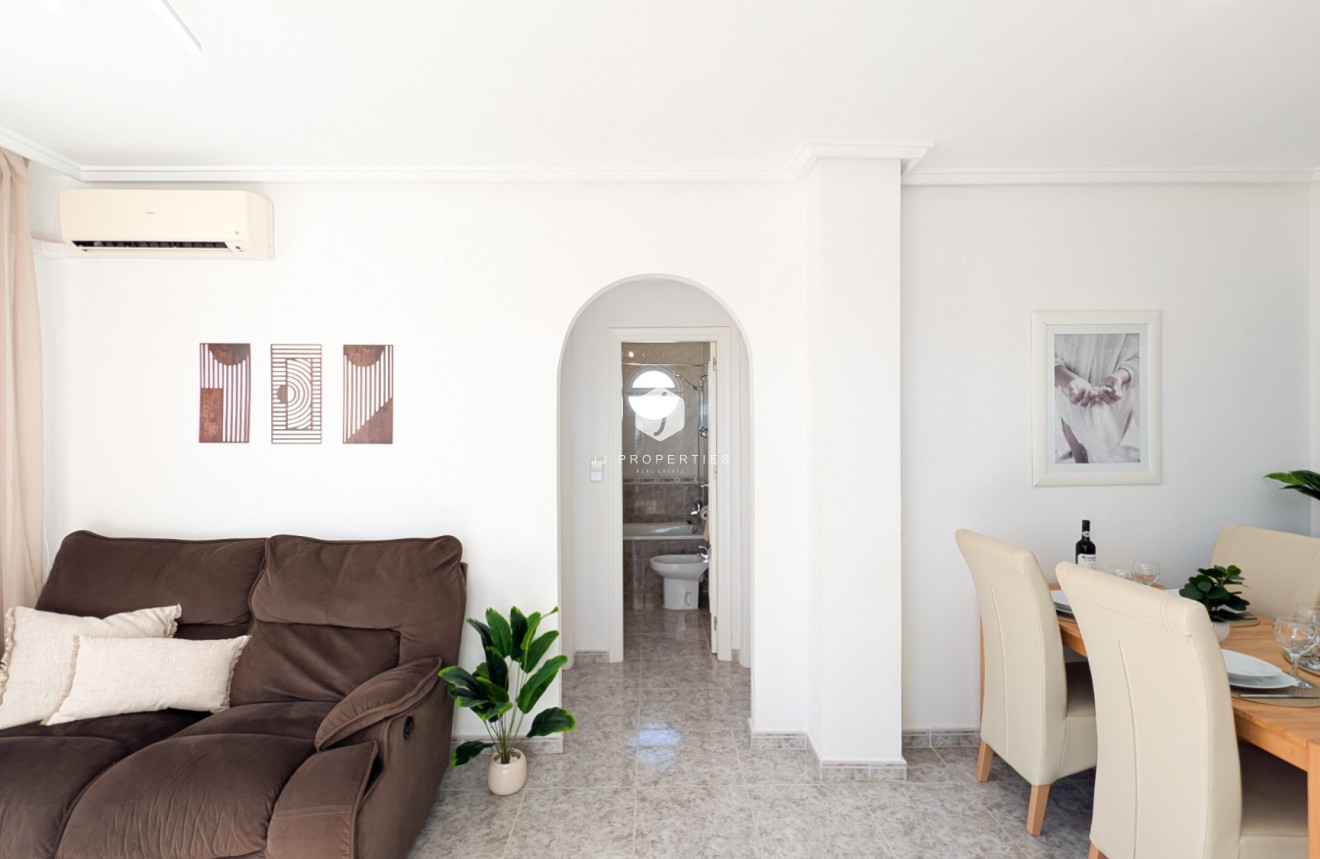 Z drugiej ręki - Mieszkanie w bloku -
Torrevieja - Costa Blanca